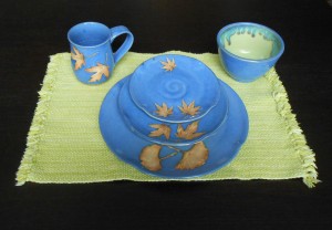 What better way to celebrate fall than with leaf dinnerware